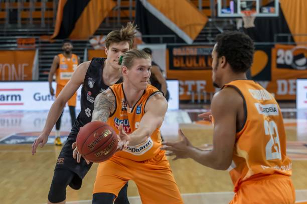 场已经接近 场已经接近