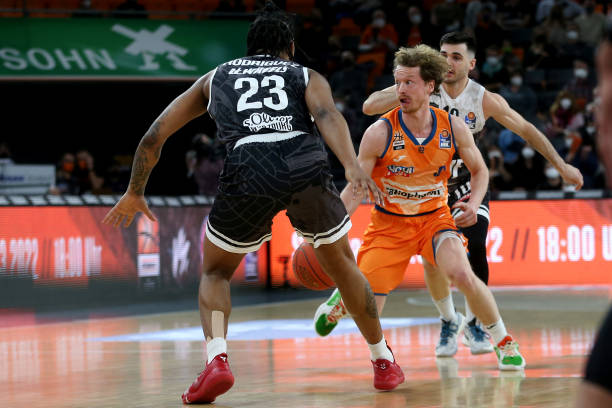 队在高强度 队在高强度