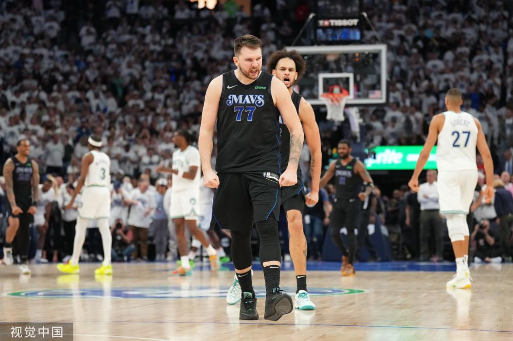 嘲讽的背后 嘲讽的背后