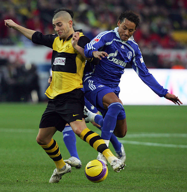 轻球员的职 轻球员的职